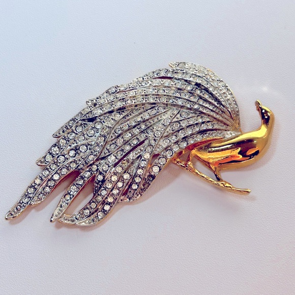 Large Vintage Gold-Plated Peacock Brooch Pin with Rhinestone-Encrusted Tail Pave - Picture 2 of 8